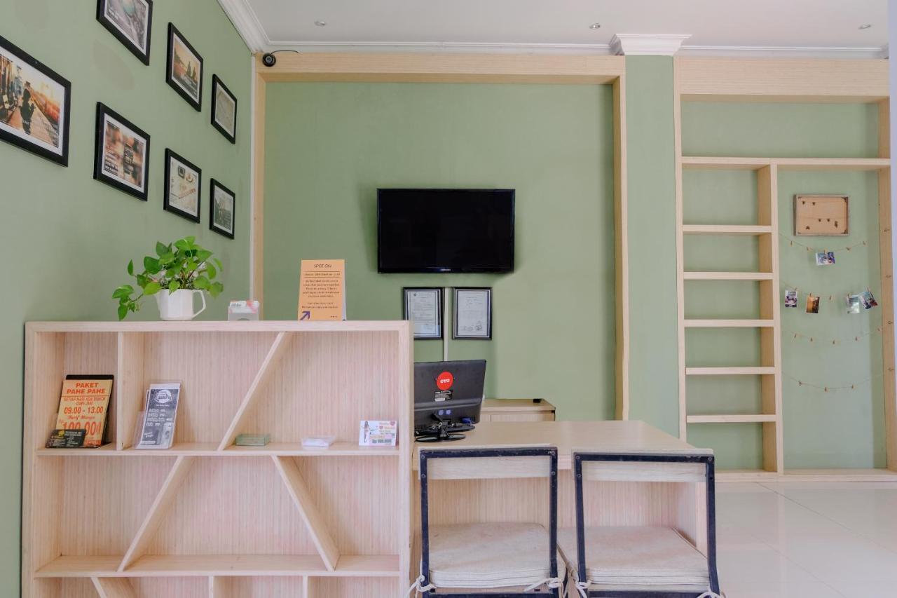 Spot On 1712 Griya Shanta Residence Μαλάνγκ Εξωτερικό φωτογραφία