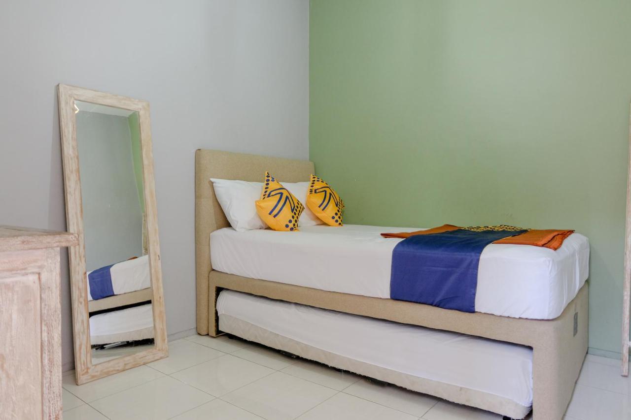 Spot On 1712 Griya Shanta Residence Μαλάνγκ Εξωτερικό φωτογραφία